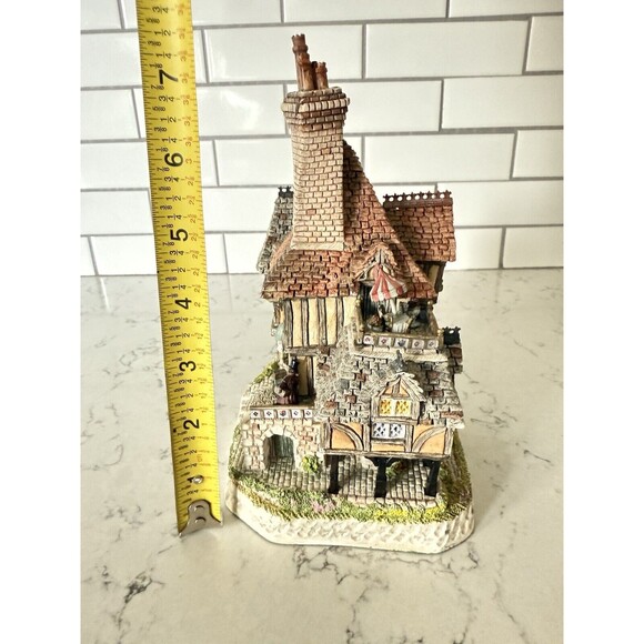 David Winter Cottages Horatio Pernickety's Amorous Limited Edition - Picture 9 of 11